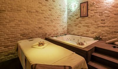 Imagine pentru Hotel Sunland Resort 5* valabile pentru Litoral 2025