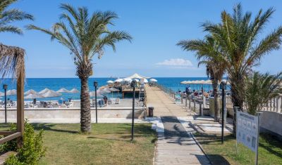Imagine pentru Hotel Sunland Resort 5* valabile pentru Litoral 2025
