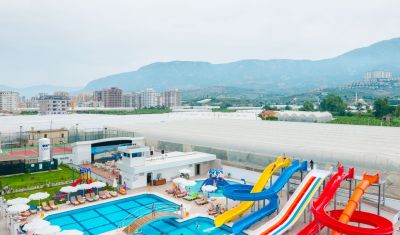 Imagine pentru Hotel The Lumos Deluxe Resort 5*  valabile pentru Litoral 2025