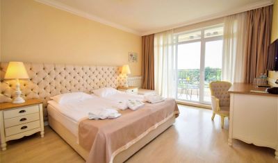 Imagine pentru Hotel Therma Palace 5* valabile pentru Litoral 2025
