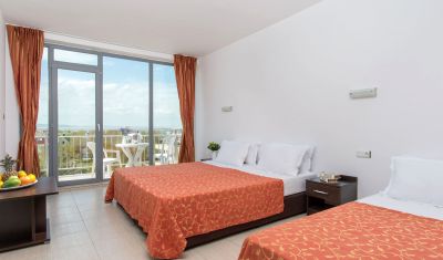 Imagine pentru Hotel Tia Maria 3*  valabile pentru Litoral 2025