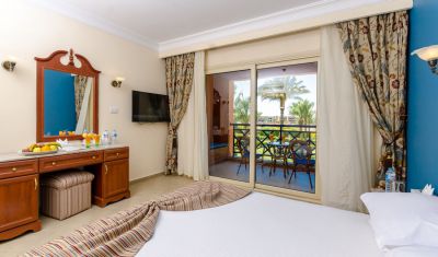 Imagine pentru Hotel Titanic Beach Resort 5* valabile pentru Litoral 2025
