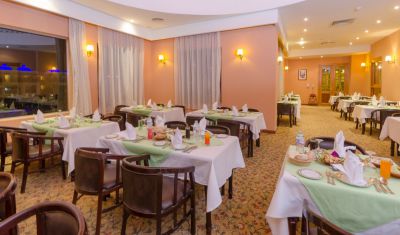 Imagine pentru Hotel Titanic Beach Resort 5* valabile pentru Litoral 2025