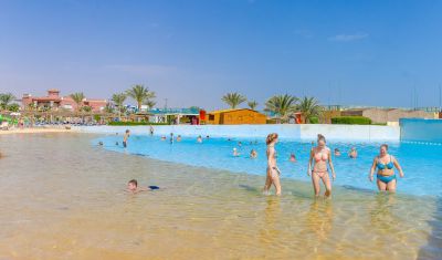 Imagine pentru Hotel Titanic Beach Resort 5* valabile pentru Litoral 2025