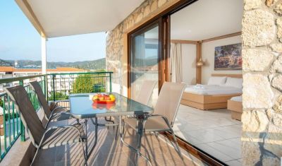 Imagine pentru Hotel Toroni Blue Sea 3* valabile pentru Litoral 2025
