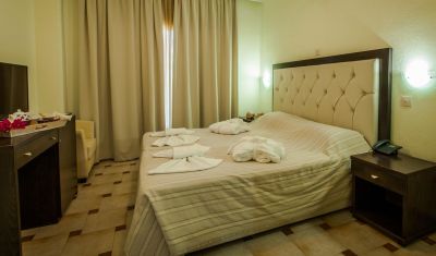 Imagine pentru Hotel Tresor Sousouras 4* valabile pentru Litoral 2025