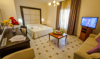 Imagine pentru Hotel Tresor Sousouras 4* valabile pentru Litoral 2025