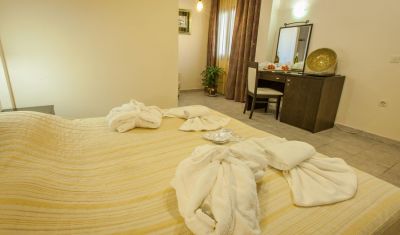 Imagine pentru Hotel Tresor Sousouras 4* valabile pentru Litoral 2025