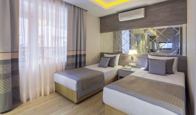 Imagine pentru Hotel Turan Prince 5* valabile pentru Litoral 2025