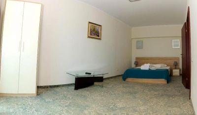 Imagine pentru Hotel Union 3* valabile pentru Litoral 2025