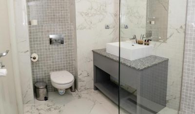 Imagine pentru Hotel Union 3* valabile pentru Litoral 2025