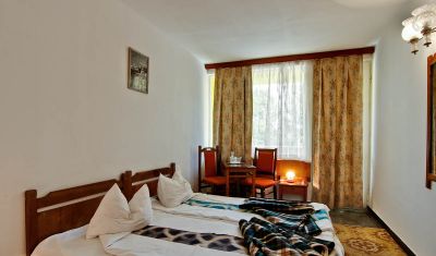 Imagine pentru Hotel Venus 2*  valabile pentru Litoral 2025