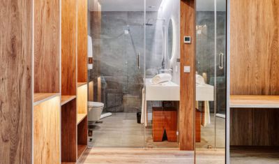 Imagine pentru Hotel Vila Baleira Funchal 4* valabile pentru Litoral 2025