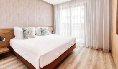 Imagine pentru Hotel Vila Baleira Funchal 4* valabile pentru Litoral 2025