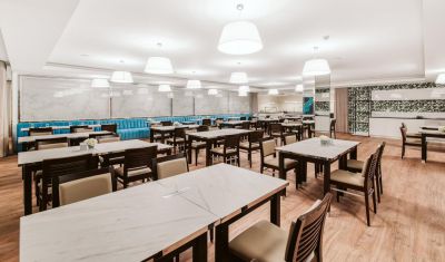 Imagine pentru Hotel Vila Baleira Funchal 4* valabile pentru Litoral 2025