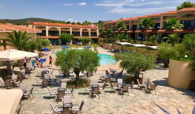 Imagine pentru Hotel Village Mare 4* valabile pentru Litoral 2025