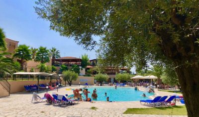 Imagine pentru Hotel Village Mare 4* valabile pentru Litoral 2025