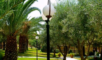 Imagine pentru Hotel Village Mare 4* valabile pentru Litoral 2025