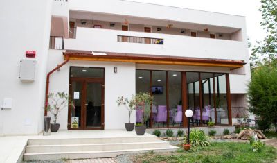Imagine pentru Hotel Violeta 2*  valabile pentru Litoral 2025