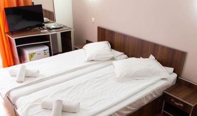 Imagine pentru Hotel Violeta 2*  valabile pentru Litoral 2025