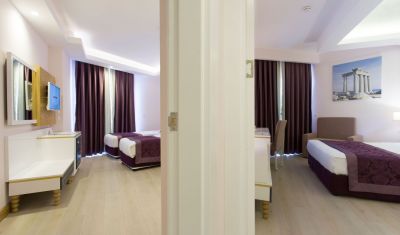 Imagine pentru Hotel Water Side Resort & Spa 5*  valabile pentru Litoral 2025