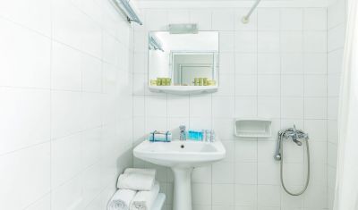 Imagine pentru Hotel Xenios Dolphin Beach 3*  valabile pentru Litoral 2025
