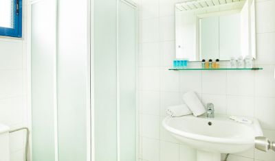 Imagine pentru Hotel Xenios Port Marina 3* valabile pentru Litoral 2025