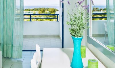 Imagine pentru Hotel Xenios Port Marina 3* valabile pentru Litoral 2025