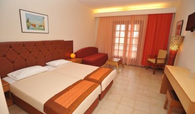 Imagine pentru Hotel Xenios Possidi Paradise 4*  valabile pentru Litoral 2025