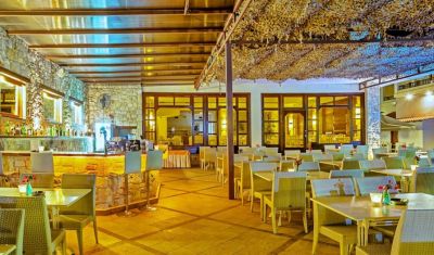 Imagine pentru Hotel Xenios Possidi Paradise 4*  valabile pentru Litoral 2025
