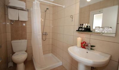 Imagine pentru Hotel Yannis Corfu 3* valabile pentru Litoral 2025