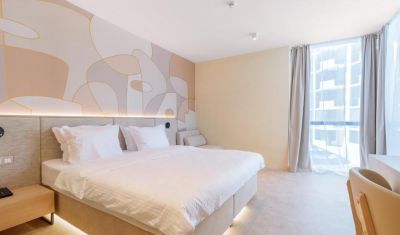 Imagine pentru Hotel Zenith 4* valabile pentru Litoral 2025