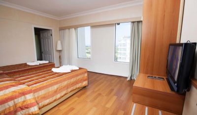 Imagine pentru Laur Hotels Experience & Elegance 5* (fost Didim Beach Resort) valabile pentru Litoral 2025