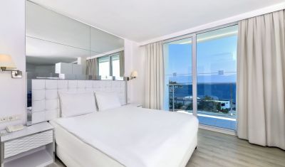 Imagine pentru Le Bleu Hotel & Resort 5* valabile pentru Litoral 2025