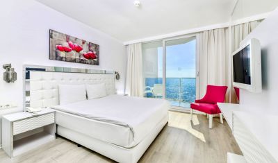 Imagine pentru Le Bleu Hotel & Resort 5* valabile pentru Litoral 2025