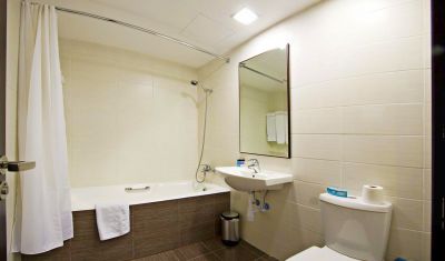 Imagine pentru Livadhiotis City Hotel 3* valabile pentru Litoral 2025