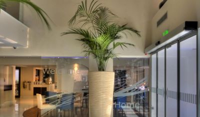 Imagine pentru Livadhiotis City Hotel 3* valabile pentru Litoral 2025