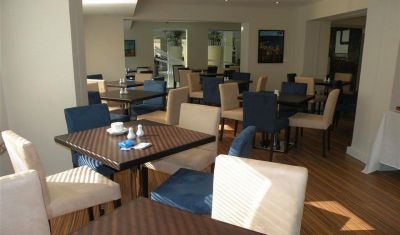 Imagine pentru Livadhiotis City Hotel 3* valabile pentru Litoral 2025
