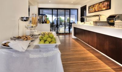 Imagine pentru Livadhiotis City Hotel 3* valabile pentru Litoral 2025