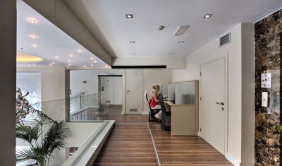 Imagine pentru Livadhiotis City Hotel 3* valabile pentru Litoral 2025