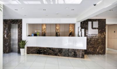 Imagine pentru Livadhiotis City Hotel 3* valabile pentru Litoral 2025