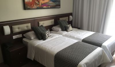 Imagine pentru Livadhiotis City Hotel 3* valabile pentru Litoral 2025