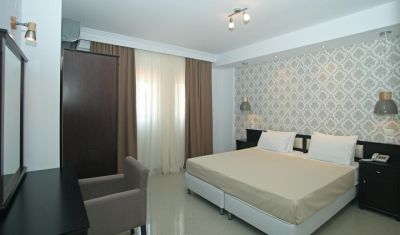 Imagine pentru Naias Beach Hotel 3* valabile pentru Litoral 2025