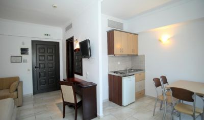 Imagine pentru Naias Beach Hotel 3* valabile pentru Litoral 2025