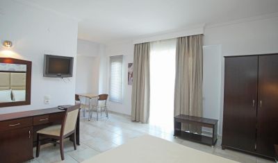 Imagine pentru Naias Beach Hotel 3* valabile pentru Litoral 2025