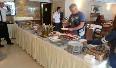 Imagine pentru Naias Beach Hotel 3* valabile pentru Litoral 2025