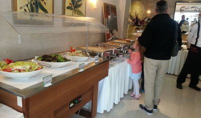 Imagine pentru Naias Beach Hotel 3* valabile pentru Litoral 2025