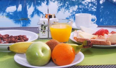 Imagine pentru Naias Beach Hotel 3* valabile pentru Litoral 2025