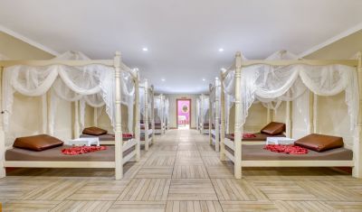 Imagine pentru Oz Hotels Incekum Beach Resort 5* valabile pentru Litoral 2025