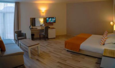 Imagine pentru Park Hotel Odessos 2*  valabile pentru Litoral 2025